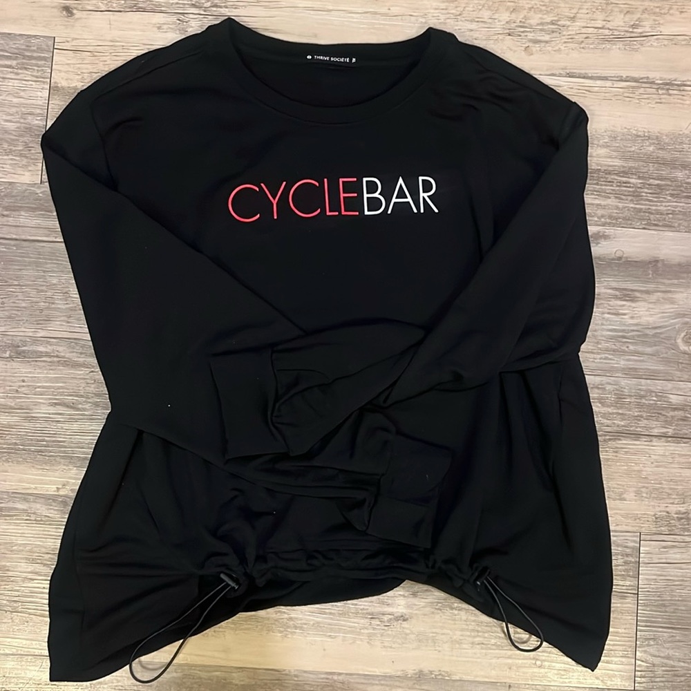 Cyclebar thrive society pullover